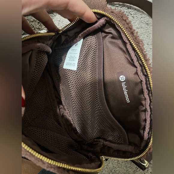 Lululemon Belt Bag - Picture 10 of 10